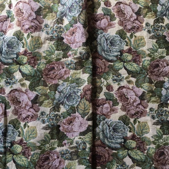 Floral tapestry fabric. 56x42 inches. - Picture 6 of 8